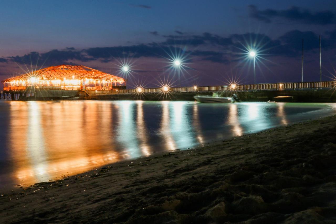 Klajdi Resort & Spa Golem  Dış mekan fotoğraf The port of Koper at night