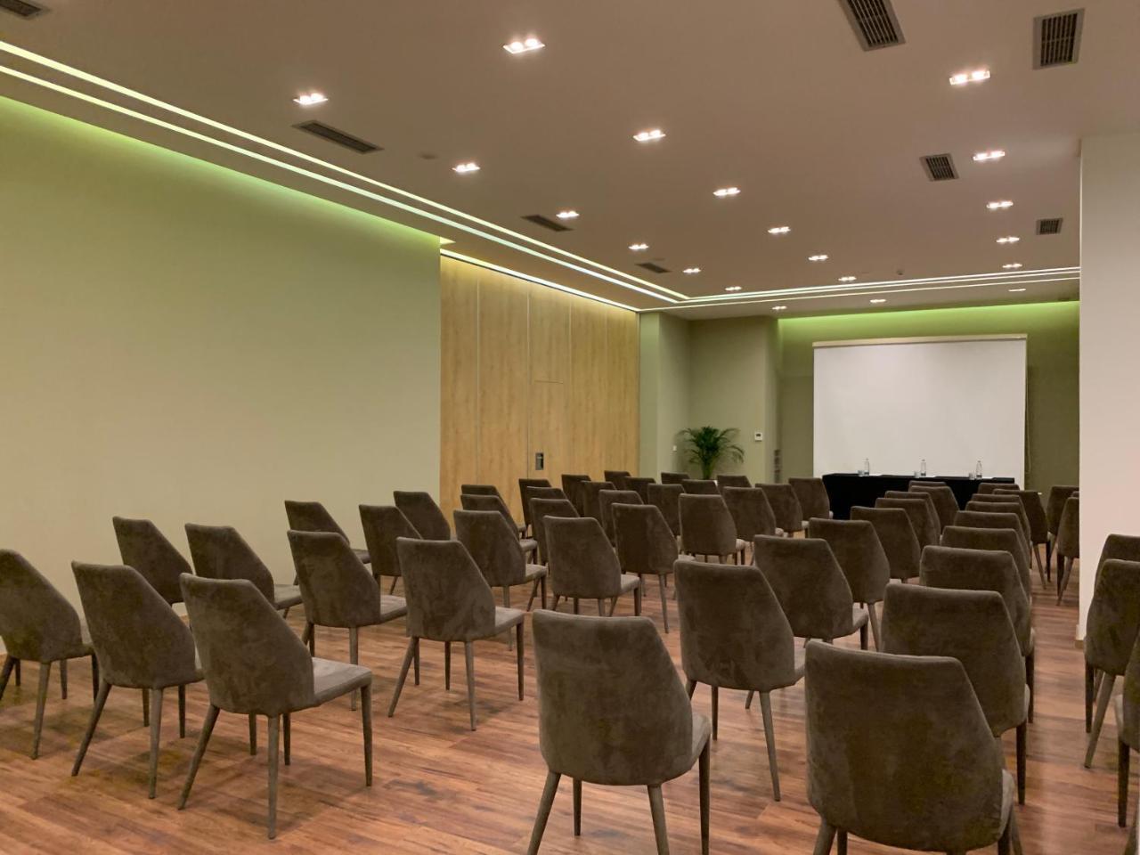 Klajdi Resort & Spa Golem  Dış mekan fotoğraf 3D rendering of a conference room